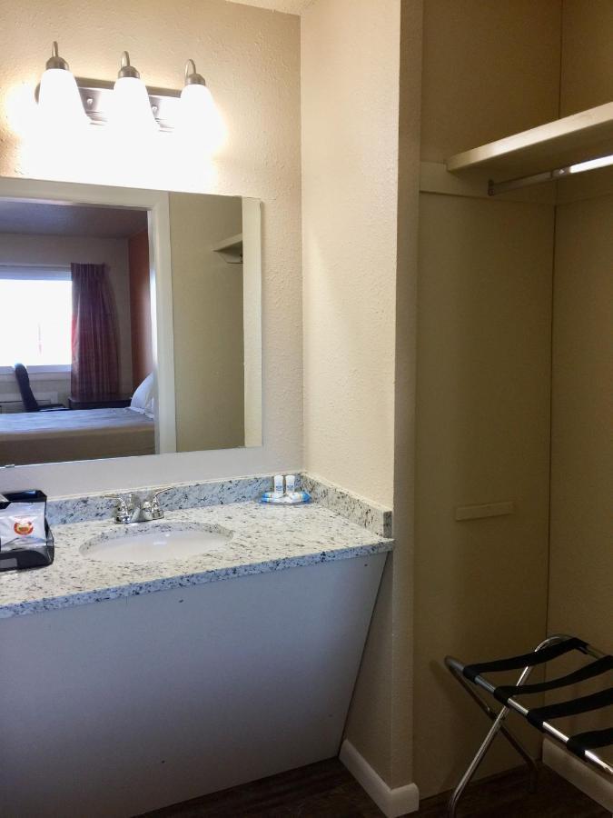 Downtown Motel Woodward 外观 照片