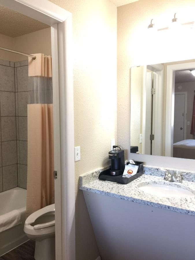 Downtown Motel Woodward 外观 照片